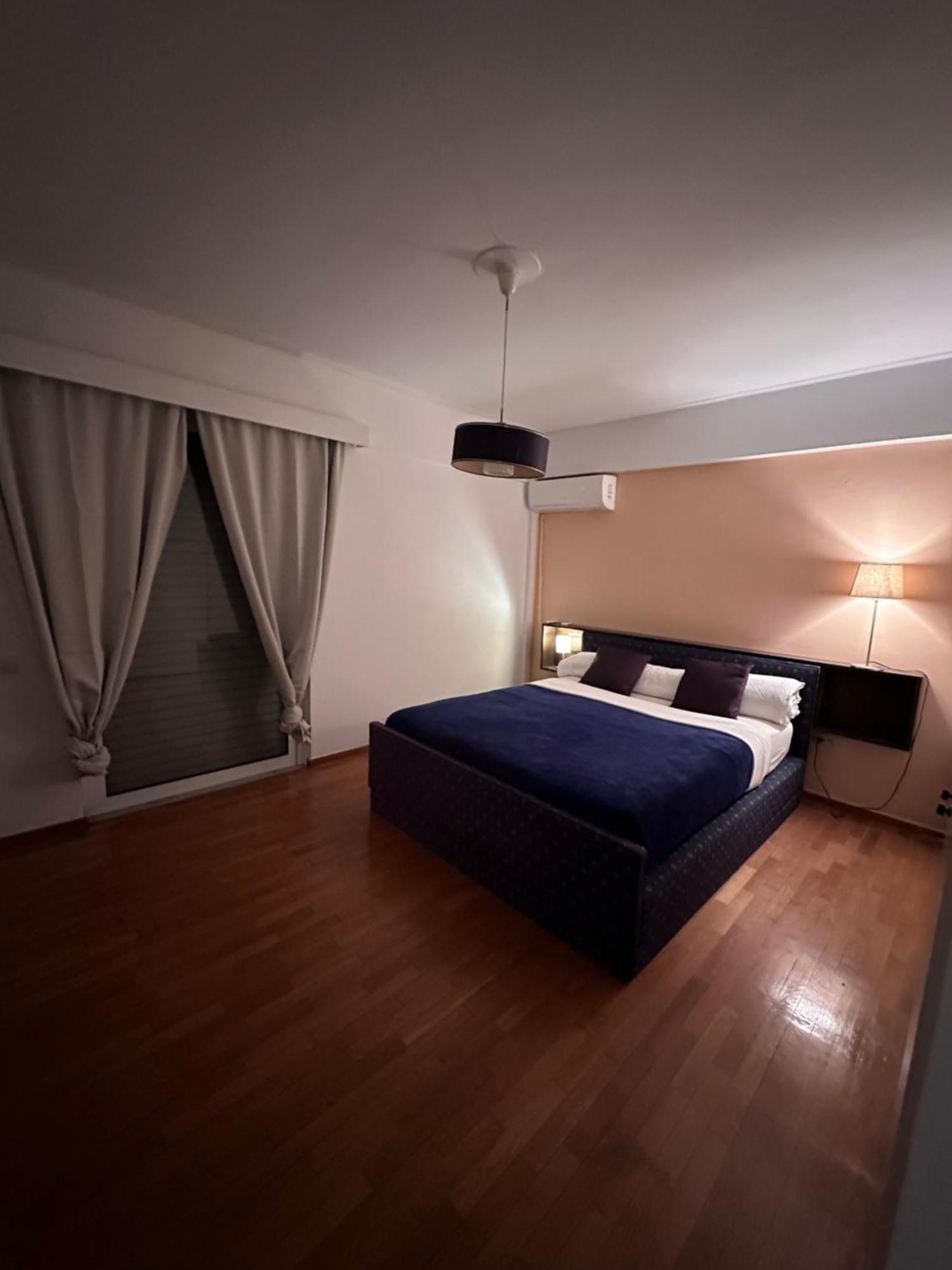 Alimos Cozy Athene